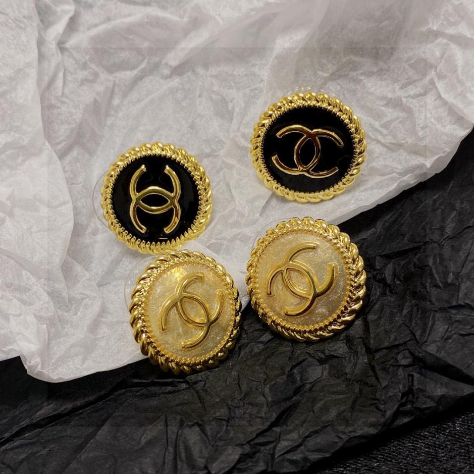 replica,repliche,fake,1:1,earrings,bracelet,ring,jewelry orecchini doppia C di mezza età Chanel