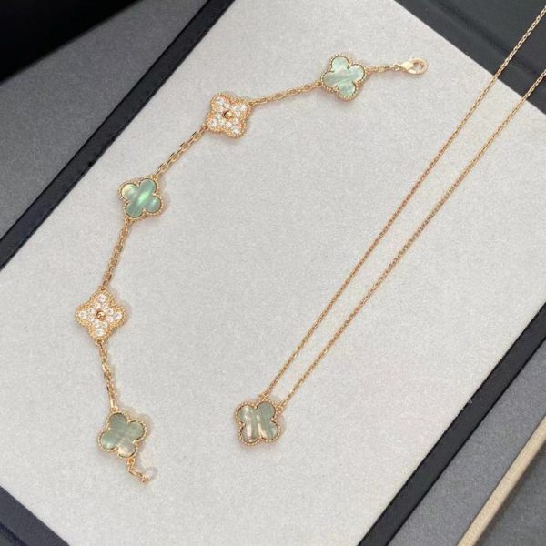 [Versione Top] Bracciale a cinque fiori e collana a fiore singolo di Van Cleef & Arpels Grey Fritillary