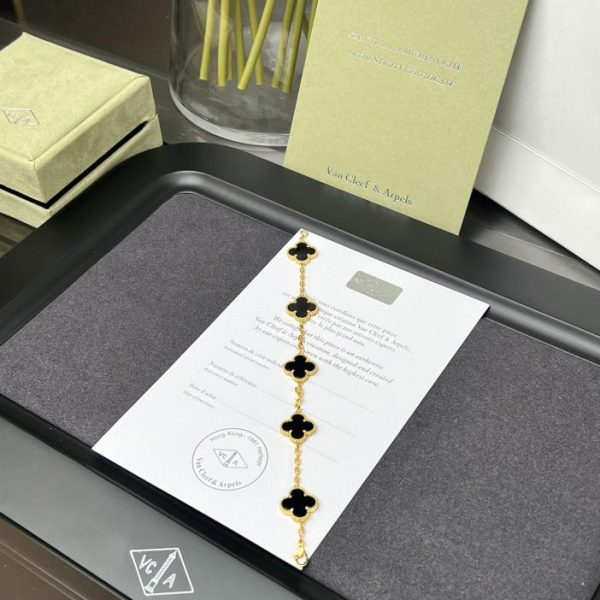 [Versione top] Bracciale Van Cleef & Arpels versione alta a cinque fiori con pietra naturale e onice nero