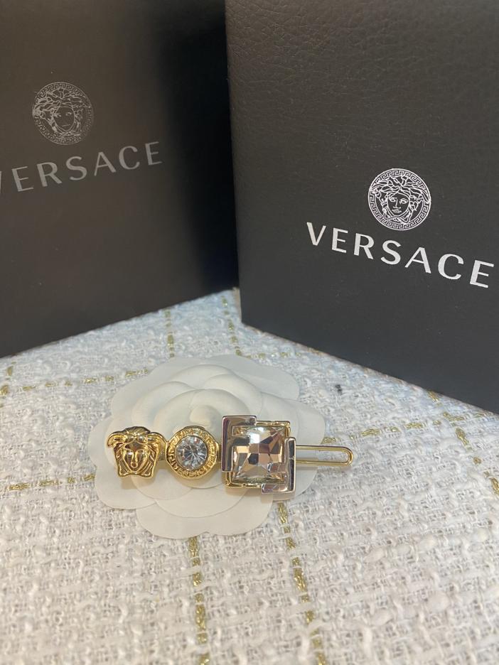 replica,repliche,fake,1:1,earrings,bracelet,ring,jewelry Ultimo fermaglio per capelli Versace