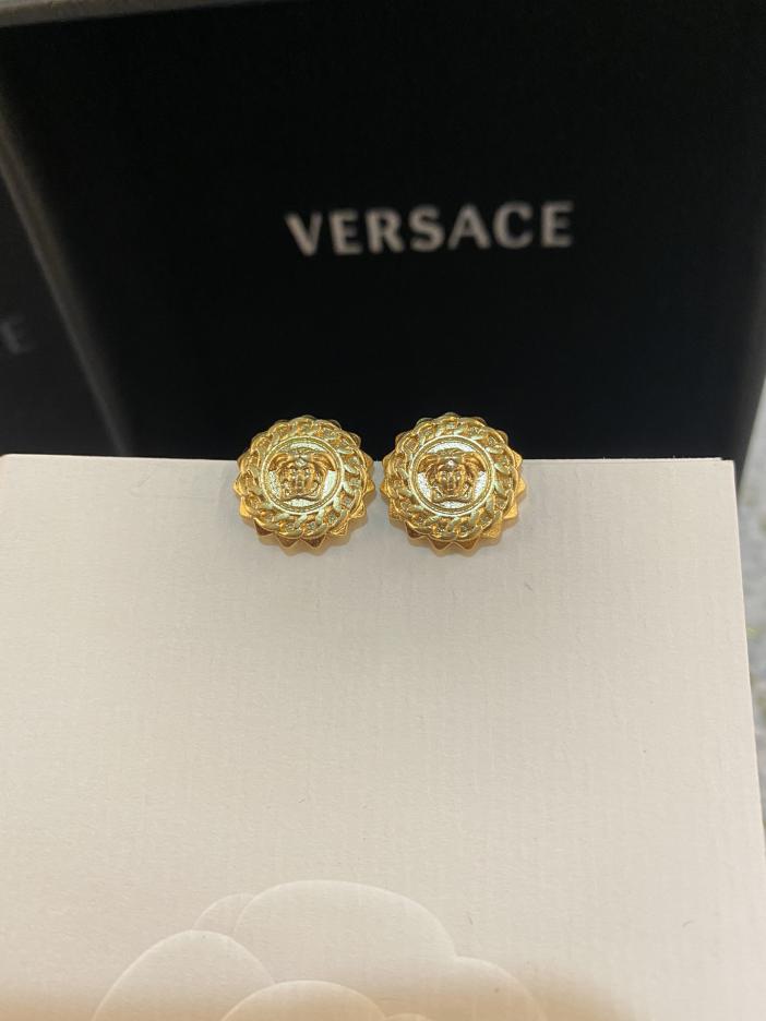 replica,repliche,fake,1:1,earrings,bracelet,ring,jewelry Ultimi orecchini Versace
