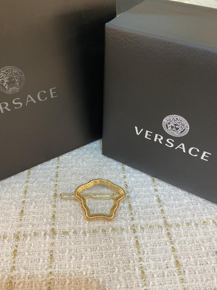 replica,repliche,fake,1:1,earrings,bracelet,ring,jewelry Ultimo tornante di Versace