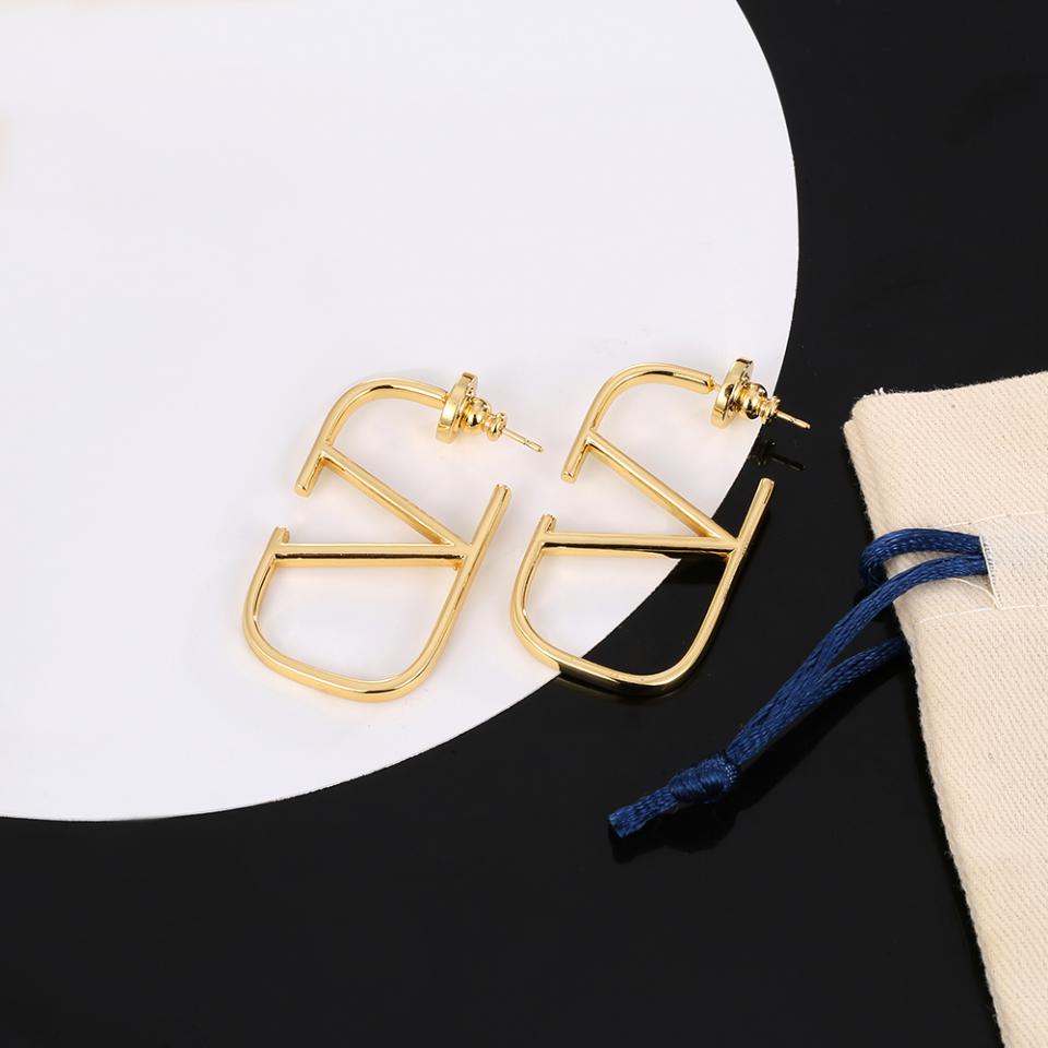 replica,repliche,fake,1:1,earrings,bracelet,ring,jewelry Orecchini a V con logo Valentino