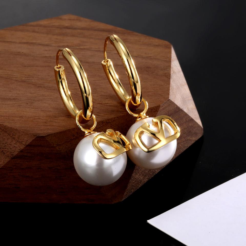 replica,repliche,fake,1:1,earrings,bracelet,ring,jewelry Orecchini a V con logo Valentino