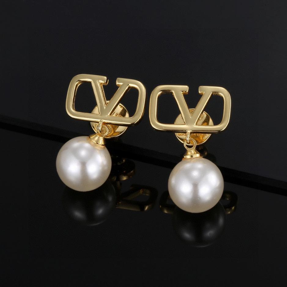 replica,repliche,fake,1:1,earrings,bracelet,ring,jewelry Valentino nuovo stile
