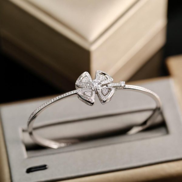 Bracciale serie Bvlgari Fiorever