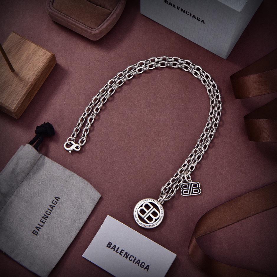 replica,repliche,fake,1:1,earrings,bracelet,ring,jewelry Nuova collana Balenciaga