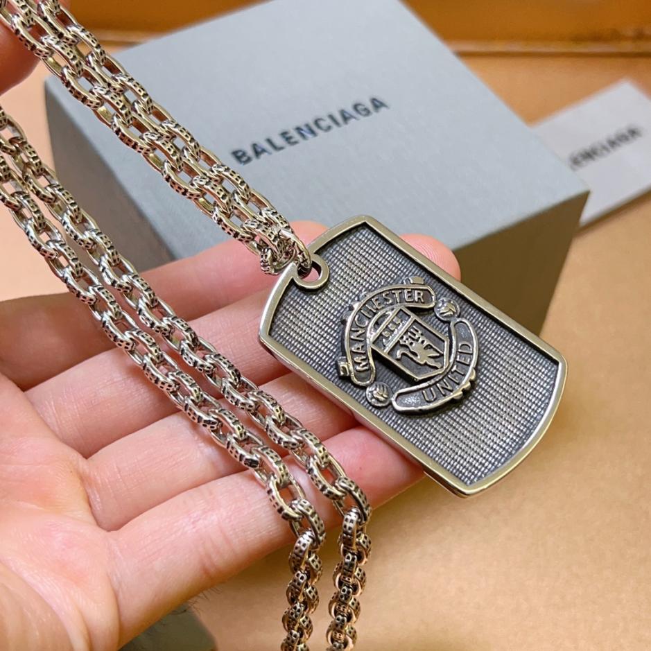 replica,repliche,fake,1:1,earrings,bracelet,ring,jewelry Nuova collana Balenciaga