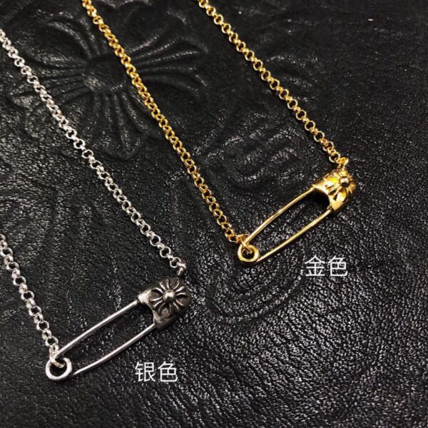 Collana con spilla a forma di cuori cromati Edizione Seiko in argento sterling
