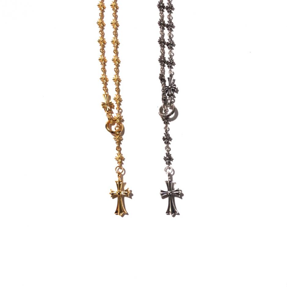 replica,repliche,fake,1:1,earrings,bracelet,ring,jewelry Collana con pannello alternato con cuori cromati