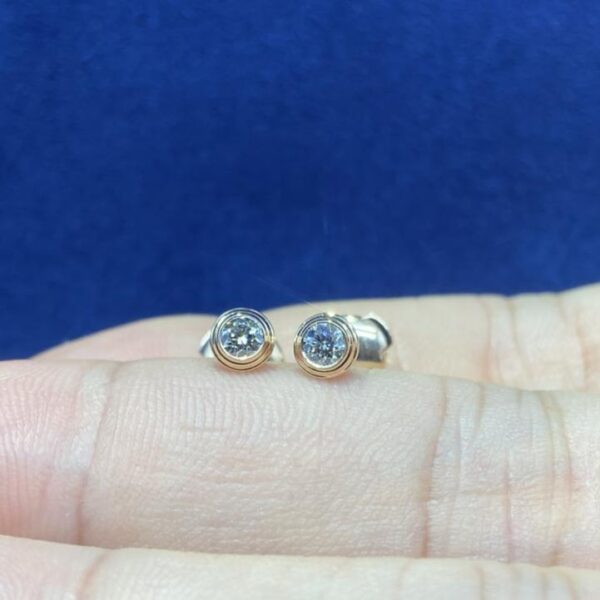 replica,repliche,fake,1:1,earrings,bracelet,ring,jewelry Orecchini classici Cartier con disco volante, pregevole fattura, oro vero 18 carati e diamanti (242E)