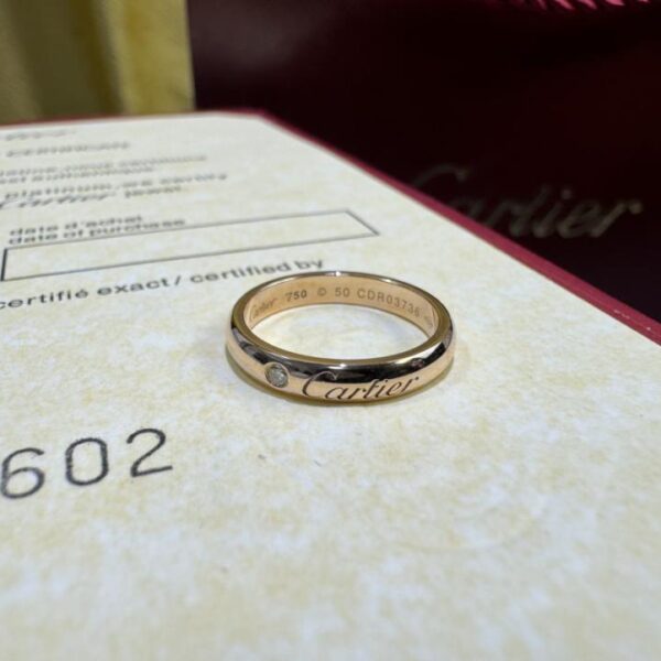 replica,repliche,fake,1:1,earrings,bracelet,ring,jewelry Foto reali della consegna, oro 18 carati personalizzato, oro vero e diamanti veri, fede nuziale Cartier C DE Cartier, oro rosa 18 carati, anello stretto con un diamante (4F3A)