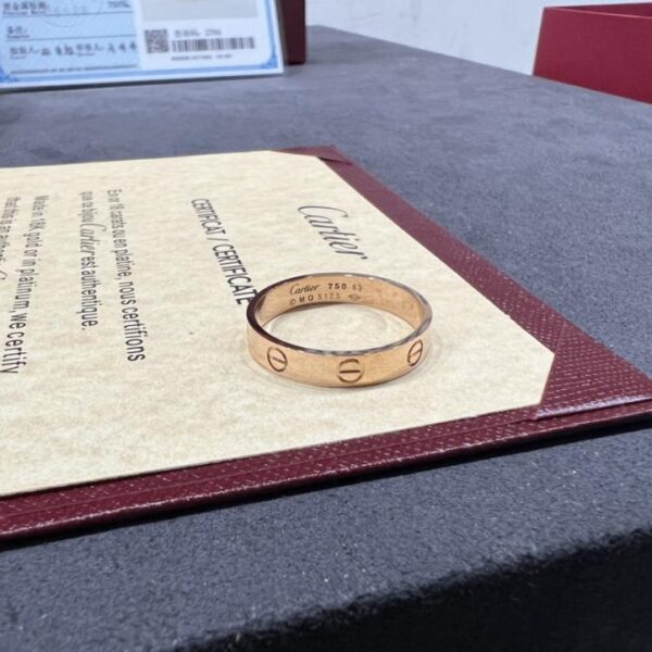 replica,repliche,fake,1:1,earrings,bracelet,ring,jewelry Veri scatti della consegna, anello personalizzato Cartier LOVE serie LOVE in oro 18 carati versione stretta senza diamanti (0A4D)