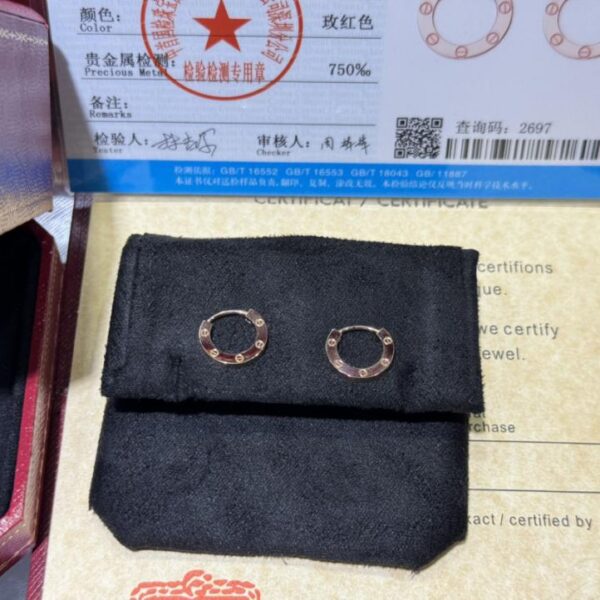 replica,repliche,fake,1:1,earrings,bracelet,ring,jewelry Consegna effettiva, orecchini personalizzati serie Love Cartier in oro 18 carati (461F)