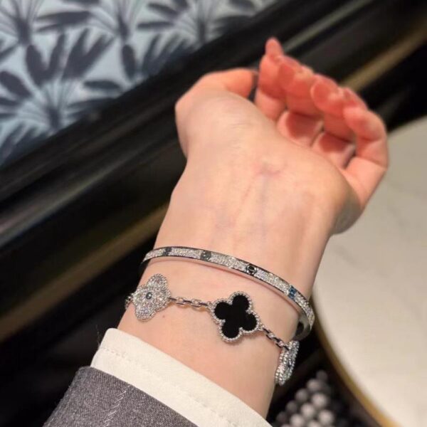 replica,repliche,fake,1:1,earrings,bracelet,ring,jewelry Bracciale Cartier con diamanti pieno consigliato versione stretta per bracciale Panda (1E06)