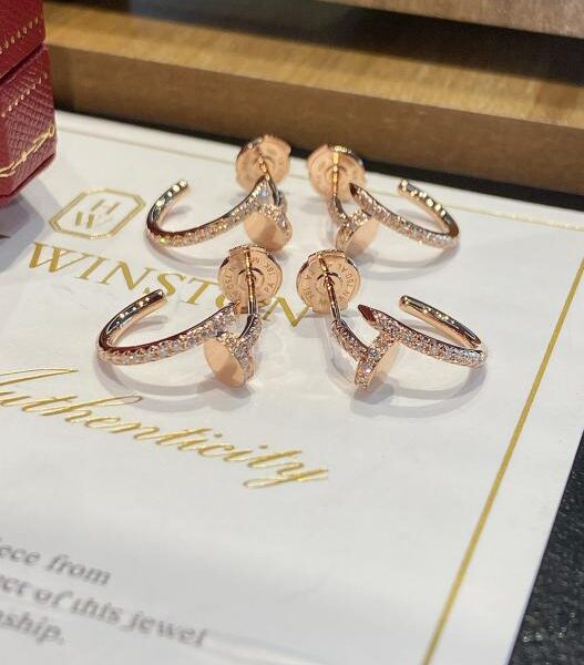 replica,repliche,fake,1:1,earrings,bracelet,ring,jewelry Scatto reale di orecchini a bottone in vero oro 18 carati e diamanti (20A4)