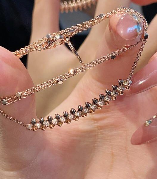 replica,repliche,fake,1:1,earrings,bracelet,ring,jewelry Colpo reale di vero oro 18 carati e veri diamanti Collana di diamanti Cartier Liuding (2636)