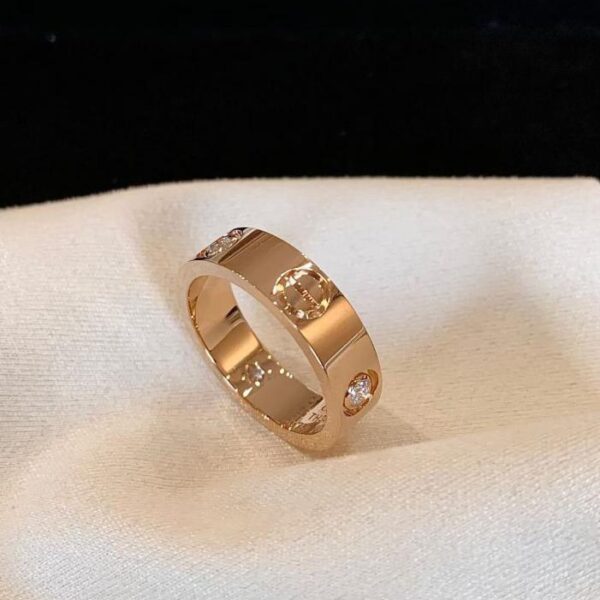 replica,repliche,fake,1:1,earrings,bracelet,ring,jewelry Anello a vite con tre diamanti personalizzato Cartier versione ampia (4356)